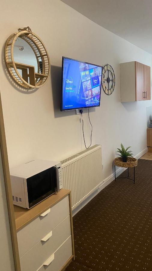 Bv Comfy Studio At Deighton ハダーズフィールド エクステリア 写真
