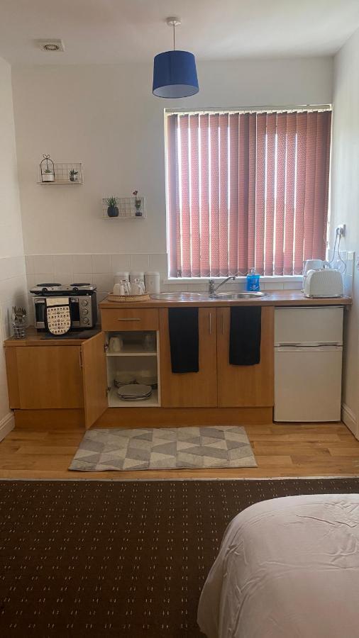Bv Comfy Studio At Deighton ハダーズフィールド エクステリア 写真